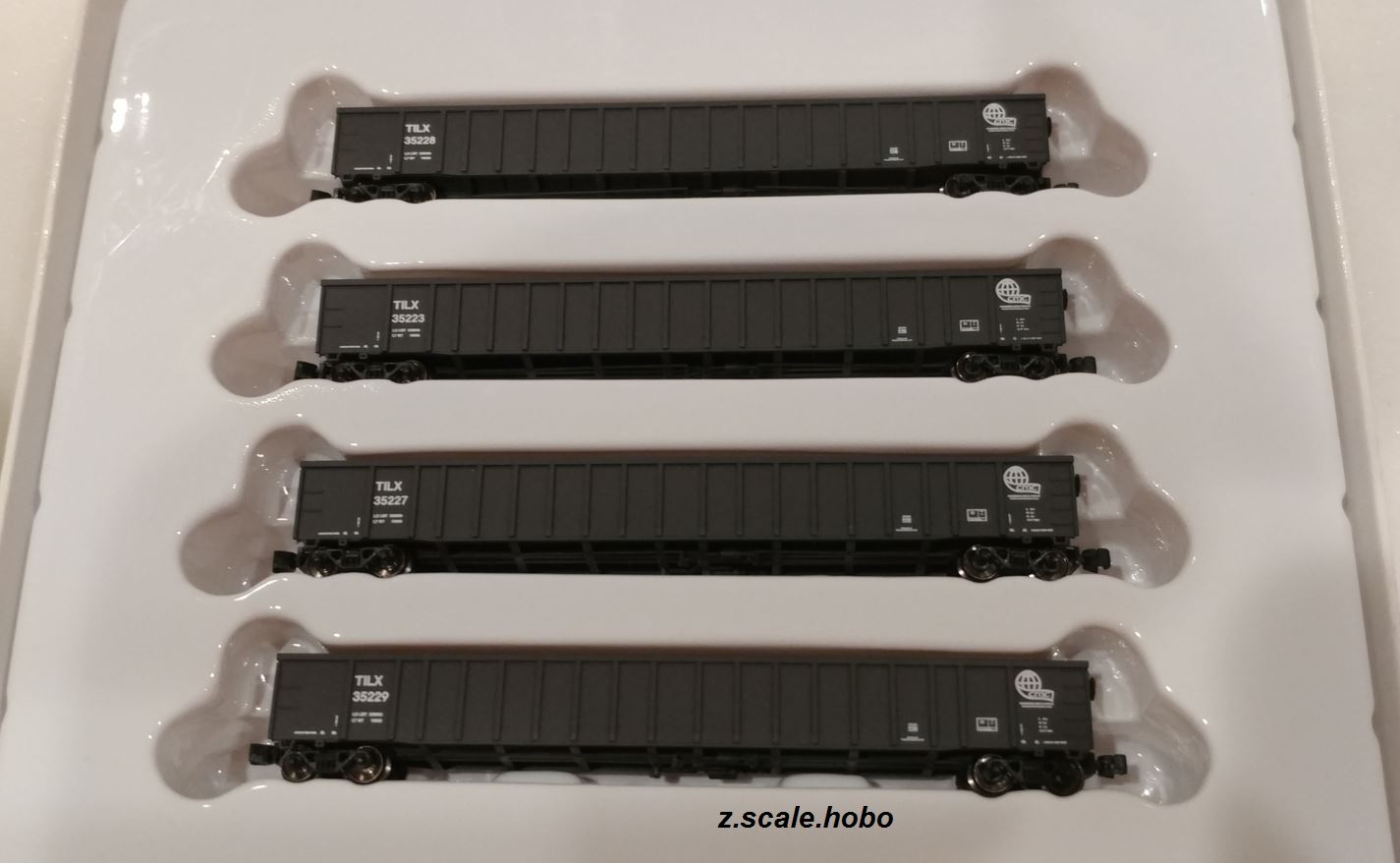 AZL 90256 Z TILX 3564 Gondola Set: z.scale.hobo